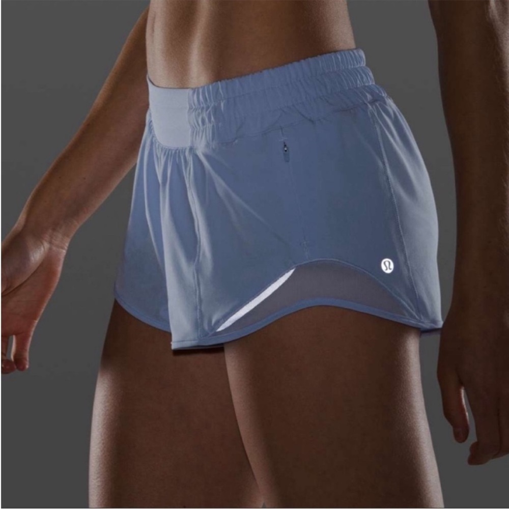 ๐ Lululemon ๐ Hotty Hot LR Shorts ๐ Size 8 - Picture 4 of 10